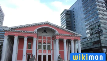 Улсын Дуурь Бүжгийн Эрдмийн Театр - Улаанбаатар