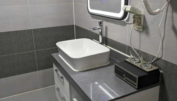 Bayan Tsambagarav Hotel -  Zochdoos - Өлгий