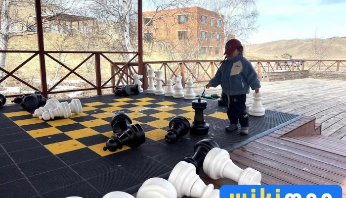 Khuskhan Ekh Khuukhdiin Amralt Suuliin - Төв
