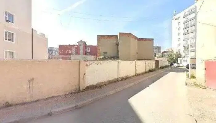 Naiz Den Buudal Bugd - Улаанбаатар
