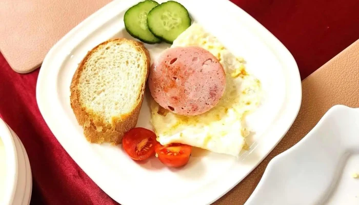 Ochir Hotel Ochir Zochid Buudal Khool Und - Даланзадгад