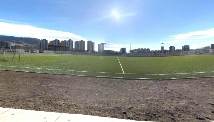 Ulaanbaatar Dakh Olon Ulsyn Dund Surguul Gudamzh Kharakh Bolon 360deg - Улаанбаатар