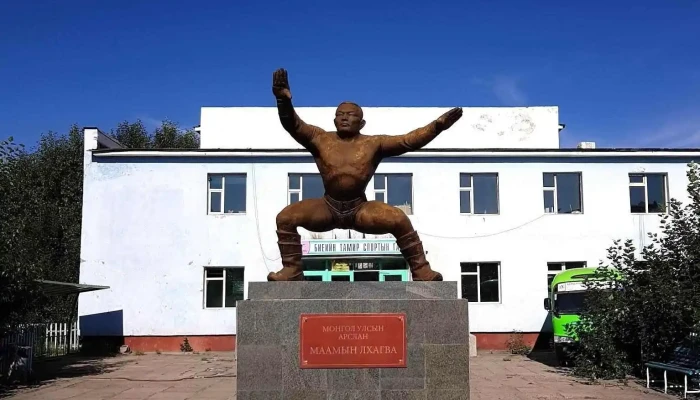 Uliastai Hotel -  Gadnakh Zurguud - Улиастай