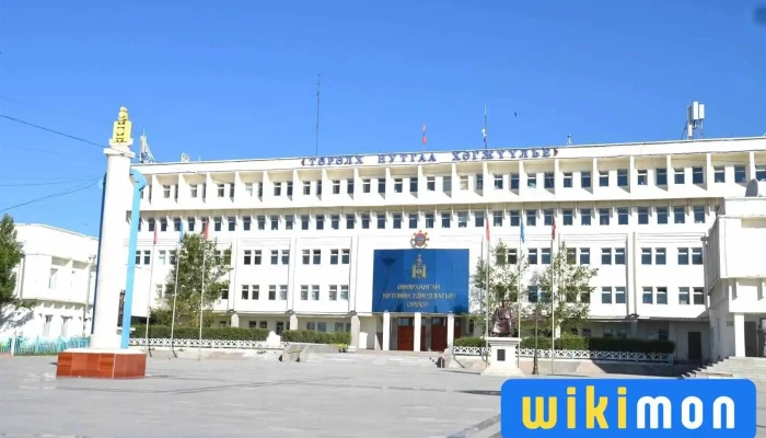 Uvurkhangai Aimag Government Building -  Bugd - Арвайхээр