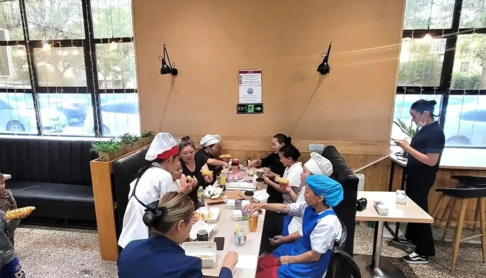 Zochin Buuz Kafe 2 Uur Amsgal - Улаанбаатар