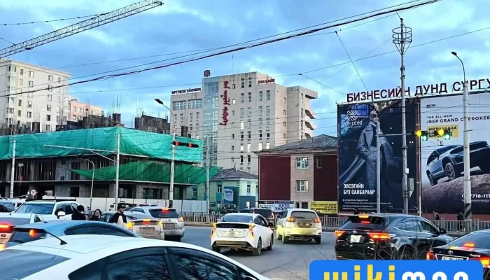 Монгол сургууль - Улаанбаатар