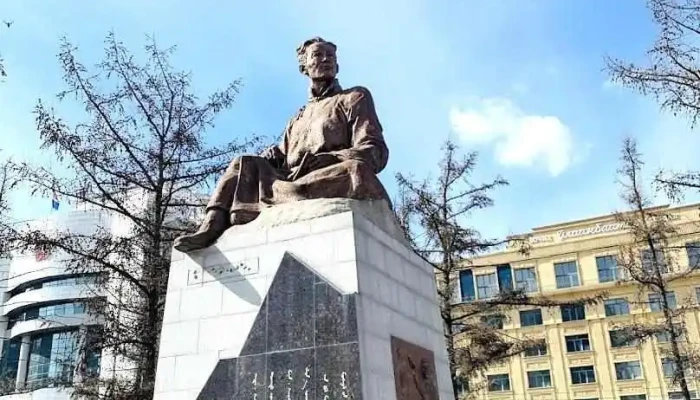Нацагдоржийн Хөшөө - Улаанбаатар